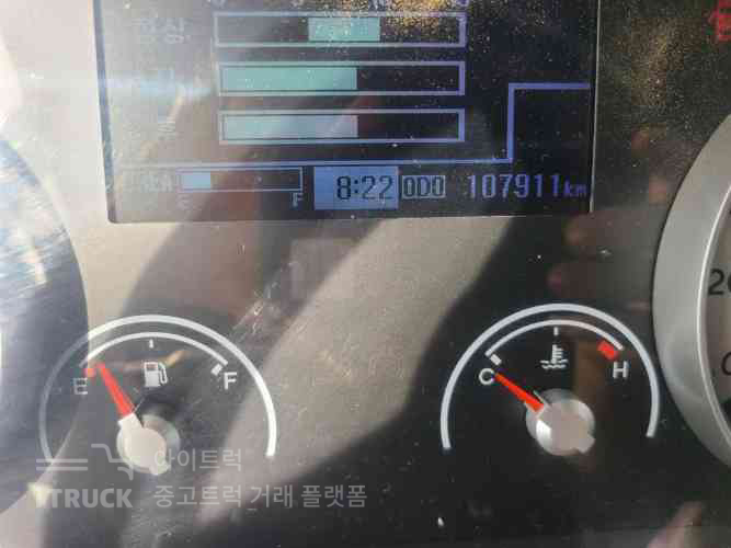 메가트럭 280 앞축 카고 7.5톤 수동
