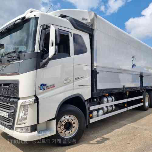 FH 500 후축 윙바디 21톤 오토 - 중고 트럭 매물 이미지