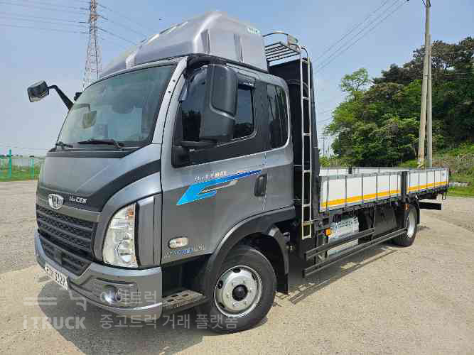 더쎈 4톤 카고 슬리퍼캡(더블캡, 크루캡) 초장축 - 중고 트럭 매물 이미지