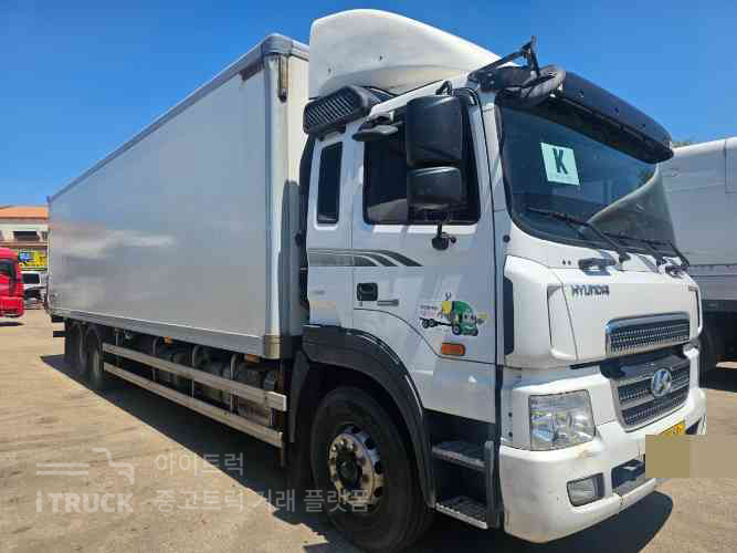 메가트럭 와이드캡 300 후축 냉동탑 7.5톤 수동 - 중고 트럭 매물 이미지