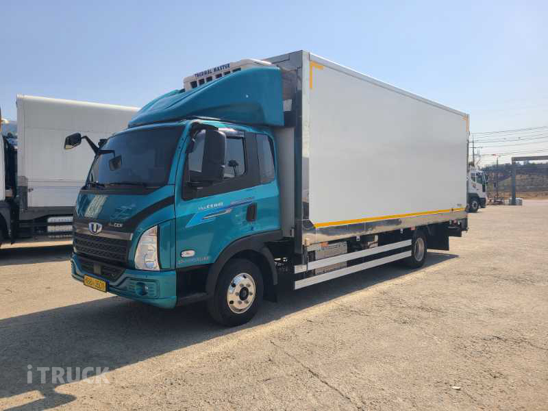 더쎈 4톤 광폭 냉장윙 - 중고 트럭 매물 이미지