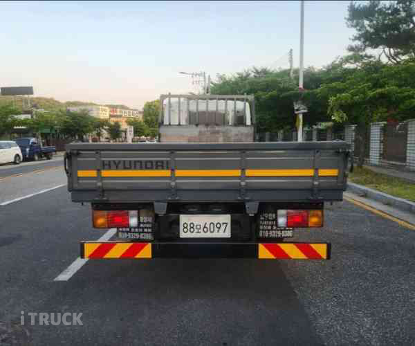 메가트럭 225 단바리 카고 4.5톤 오토