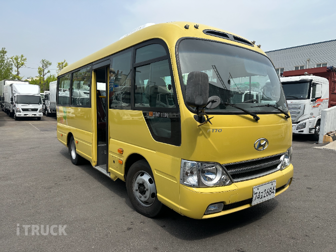 현대 버스 25인승