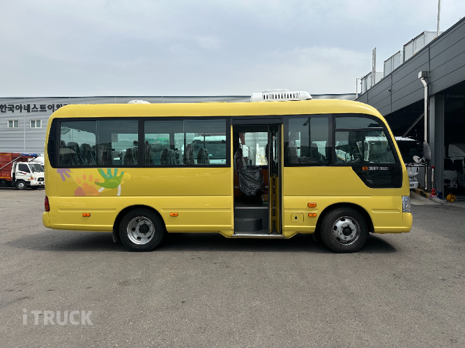 현대 버스 25인승