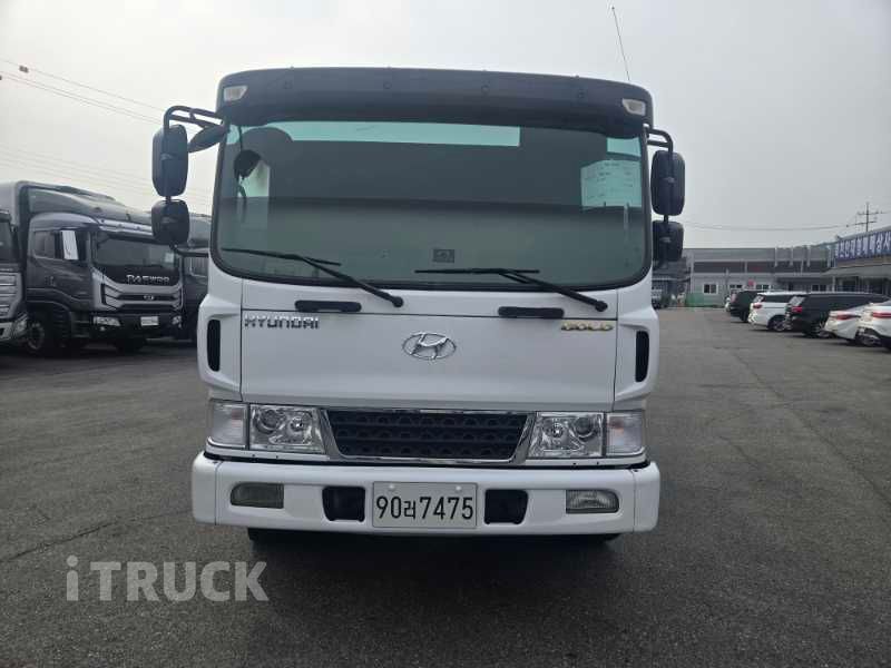 현대 메가트럭 280 후축 카고 4.5톤 수동 2