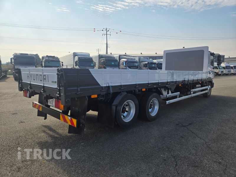 현대 메가트럭 280 후축 카고 4.5톤 수동 3