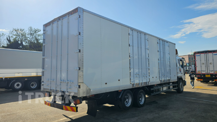 타타대우 노부스 260 후축 냉동탑 6.5톤 수동 4