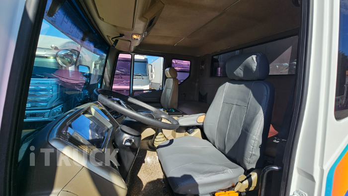 타타대우 노부스 260 후축 냉동탑 6.5톤 수동 12