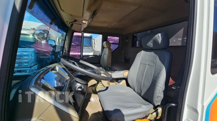 타타대우 노부스 260 후축 냉동탑 6.5톤 수동 11