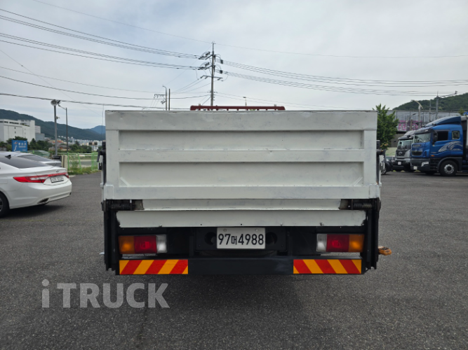 메가트럭 250 단바리 카고 5톤 수동
