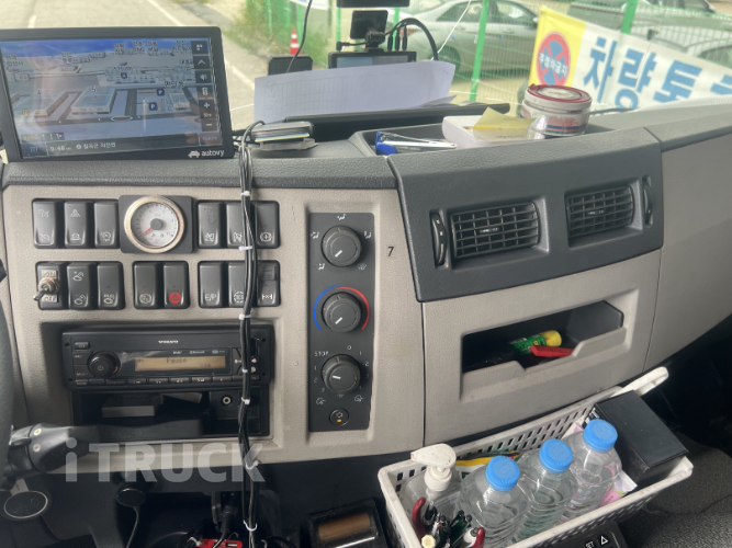 FE 350 후축 냉동탑 9.5톤 오토