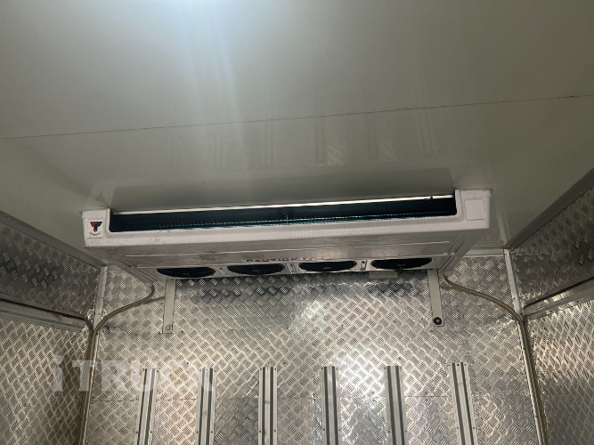FE 350 후축 냉장탑 9.5톤 오토
