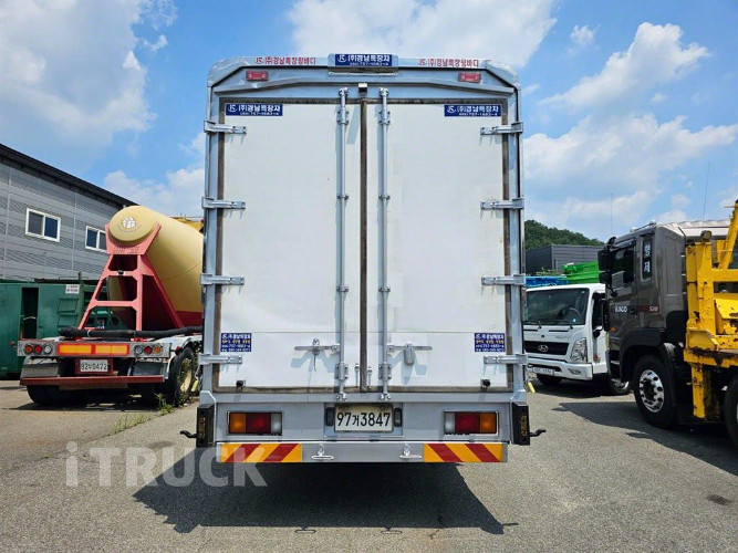 메가트럭 250 단바리 윙바디 4.5톤 수동
