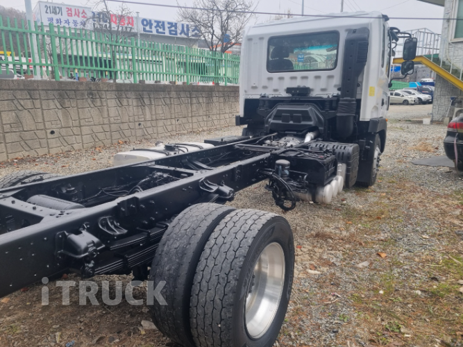 메가트럭 260 단바리 카고 5톤 수동