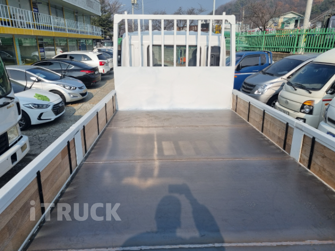 메가트럭 260 단바리 카고 5톤 수동