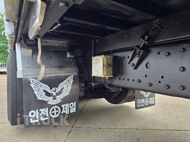 프리마 420 후축 냉장/냉동차 17톤 오토