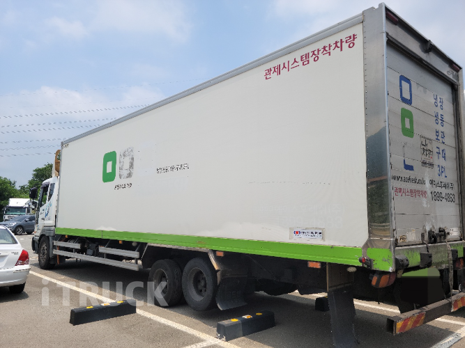 노부스 260 후축 냉동 컨테이너탑 8.5톤 수동