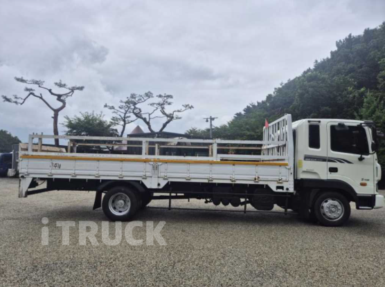 메가트럭 260 단바리 카고 5톤 수동