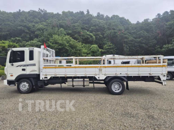 메가트럭 260 단바리 카고 5톤 수동