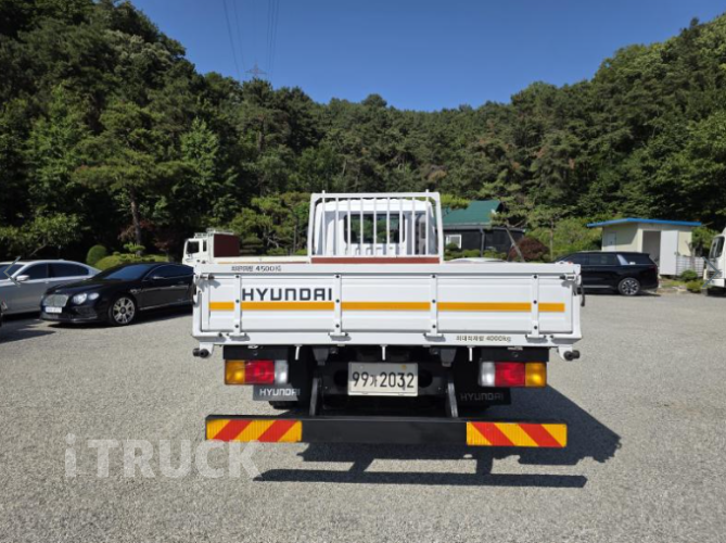 메가트럭 250 단바리 카고 5톤 수동