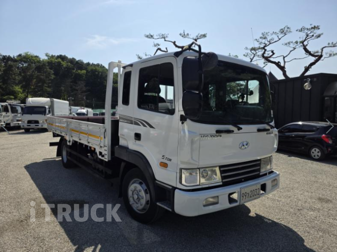 메가트럭 250 단바리 카고 5톤 수동