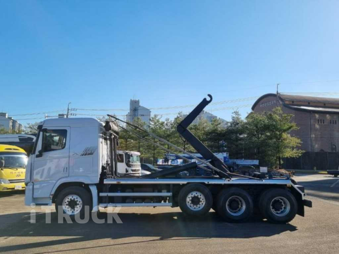트라고엑시언트 암롤 520 24톤 수동 앞축