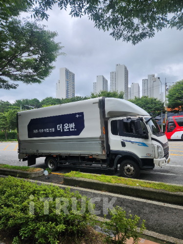 더쎈 4톤 광폭 윙바디