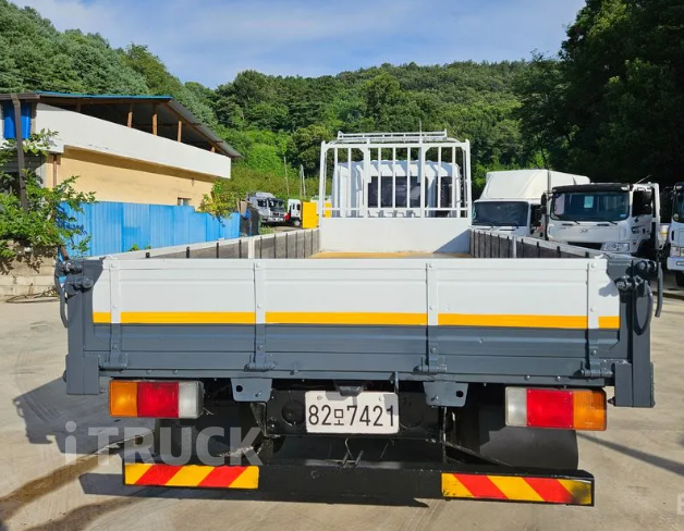 메가트럭 250 후축 카고 4.5톤 수동
