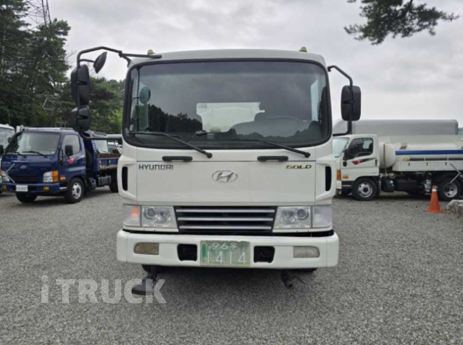 살수차 메가트럭 철탱크 6,400L 수동