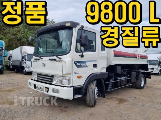 탱크로리 메가트럭 9,800L 수동