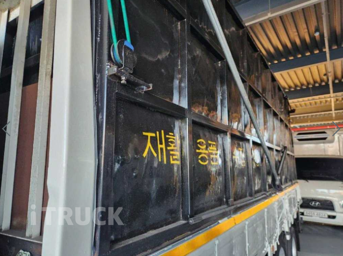 메가트럭 집게차 250 5톤 수동 없음(순정)