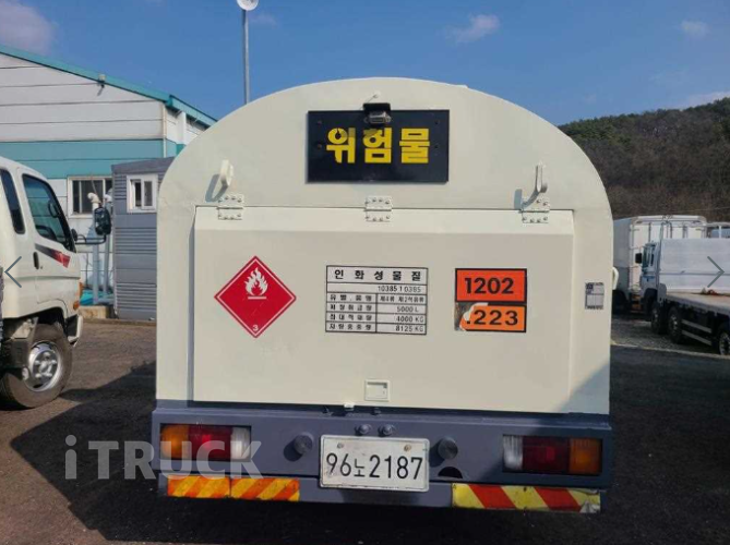 탱크로리 올뉴마이티 5,000L 수동