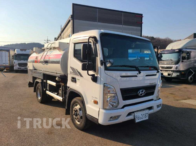 탱크로리 올뉴마이티 5,000L 수동
