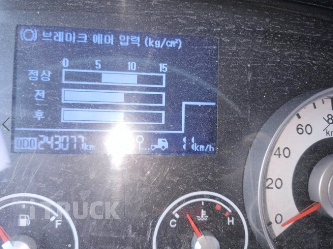 카고크레인 수산중공업 메가트럭 5톤