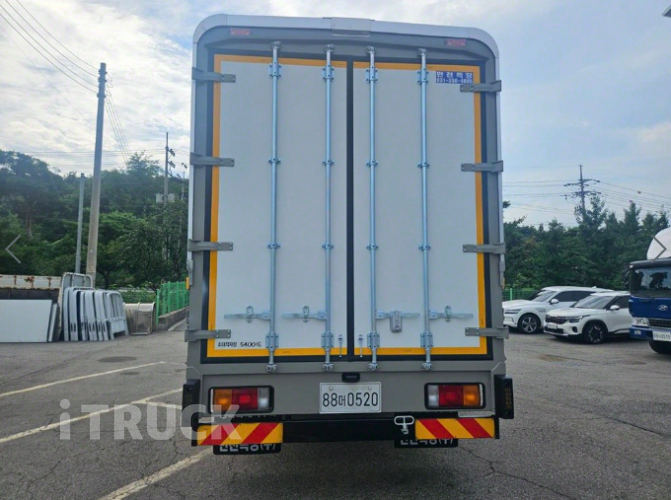 현대 메가트럭 280 단바리 윙바디 5톤 수동