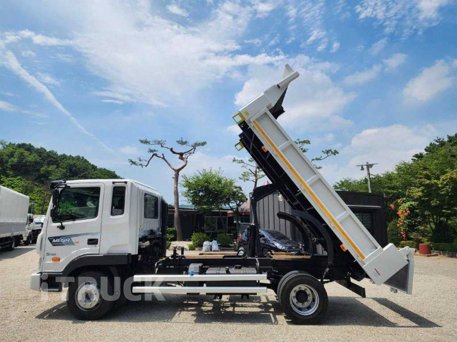 현대 메가트럭 화물덤프 5톤