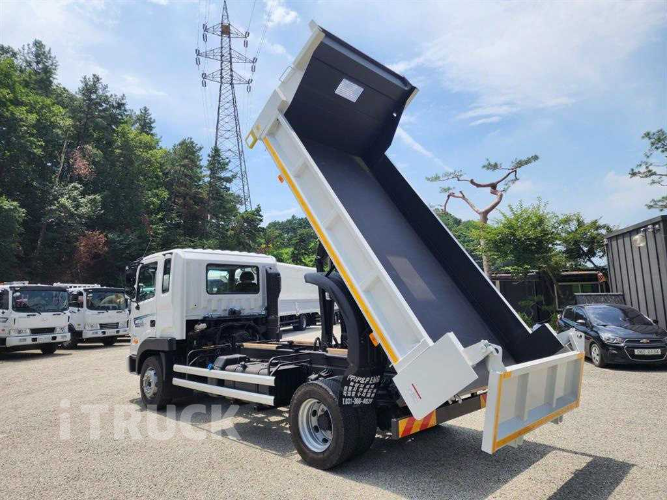 현대 메가트럭 화물덤프 5톤