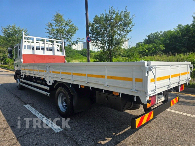 현대 메가트럭 280 단바리 카고 5톤 수동