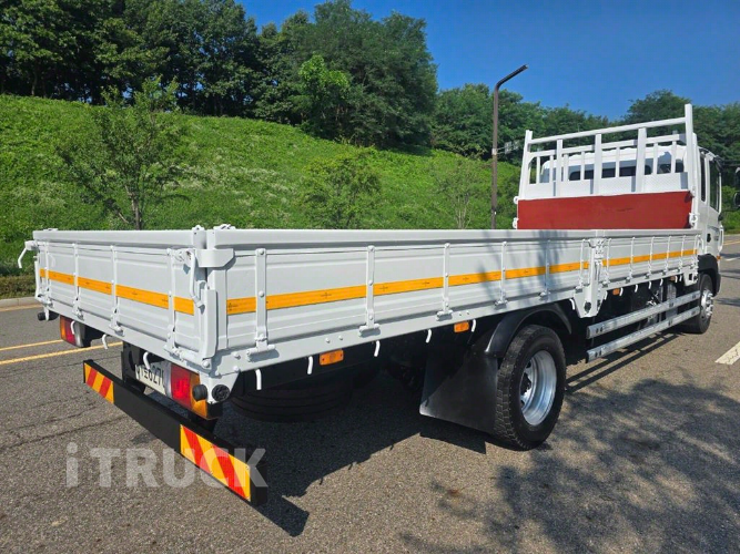 현대 메가트럭 280 단바리 카고 5톤 수동
