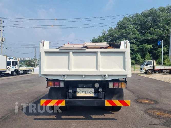 현대 메가트럭 화물덤프 5톤