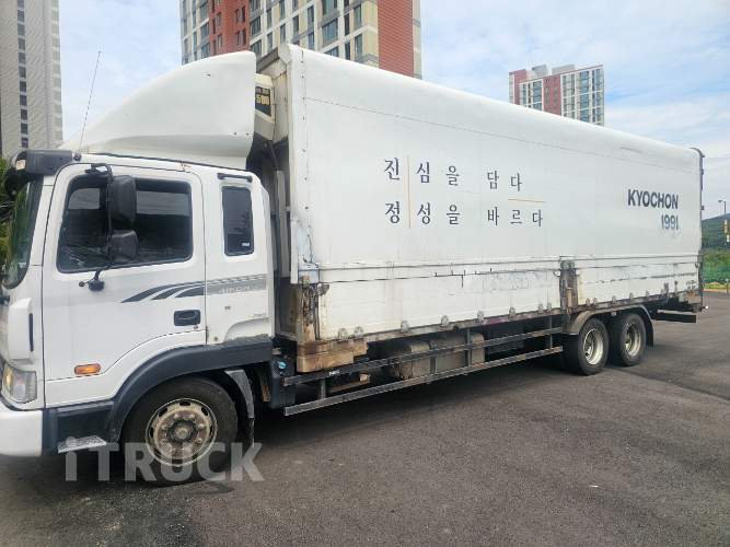 현대 메가트럭 280 후축 냉장윙 5톤 수동