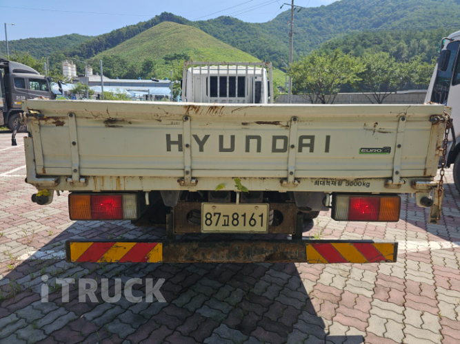 현대 메가트럭 280 단바리 카고 5톤 수동