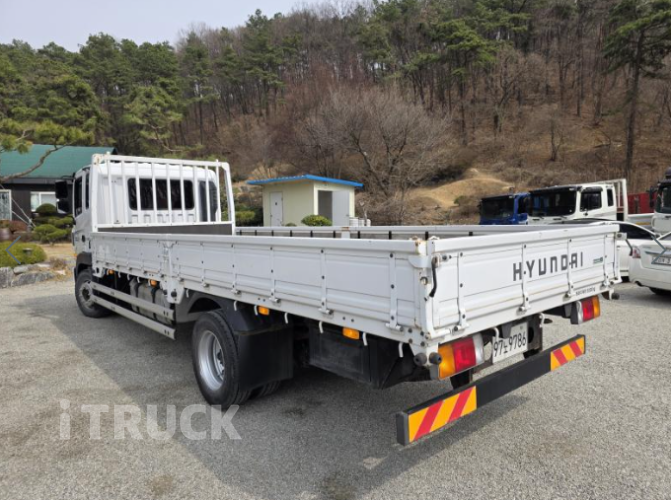 현대 메가트럭 280 단바리 카고 5톤 수동