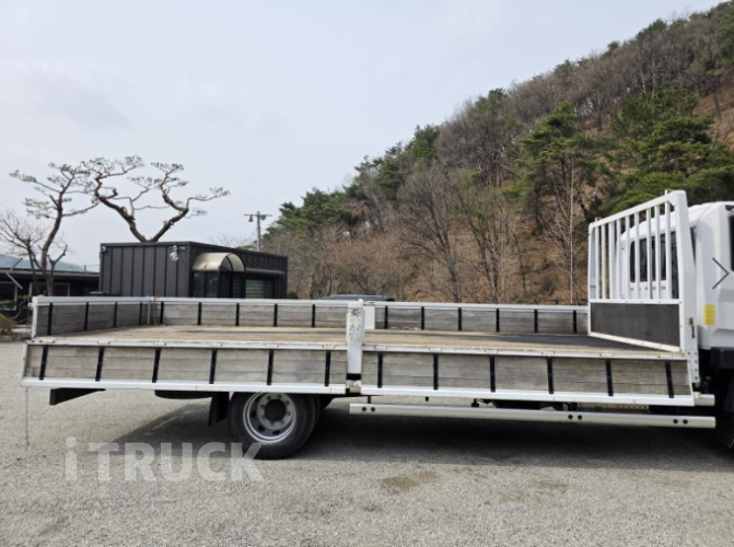 현대 메가트럭 280 단바리 카고 5톤 수동