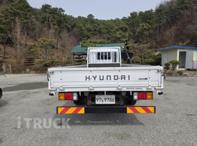 현대 메가트럭 280 단바리 카고 5톤 수동