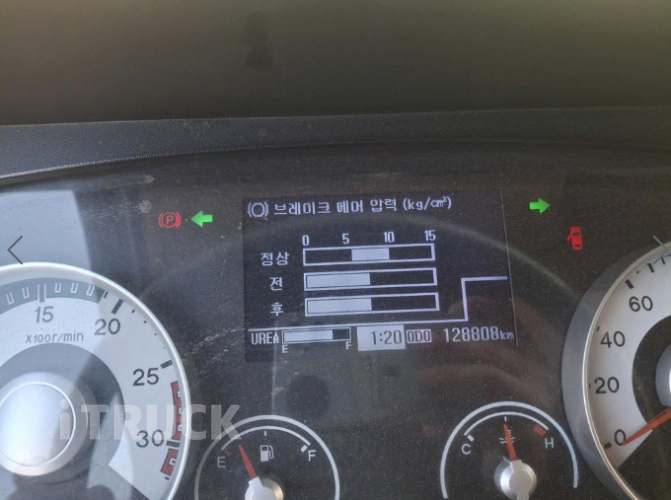 현대 살수차 메가트럭 스텐탱크 7,000L 수동