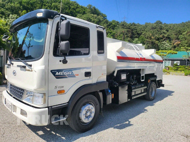 현대 탱크로리 메가트럭 5,000L 수동