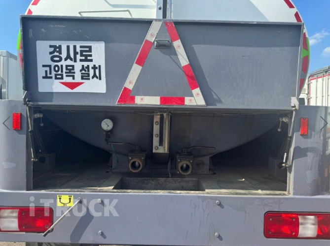 현대 버큠로리 엑시언트 철탱크 23,600L 수동