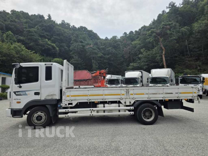 현대 메가트럭 280 단바리 카고 4.5톤 수동