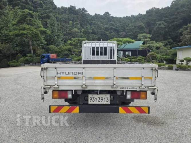 현대 메가트럭 280 단바리 카고 4.5톤 수동